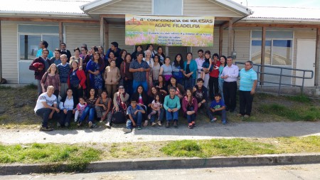PASTOR JUAN ISIDRO DANDO LA BIENVENIDA A LAS DELEGACIONES